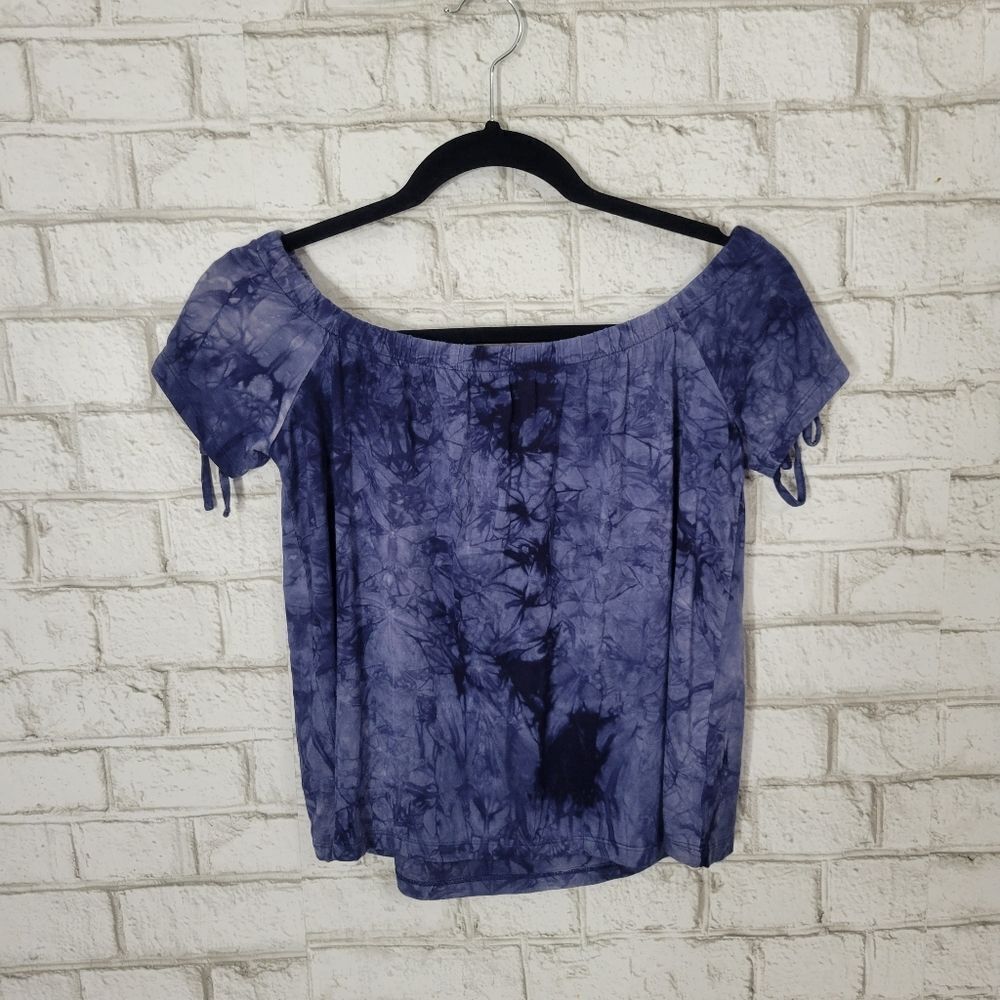 AEO tie dye lace sleeve top